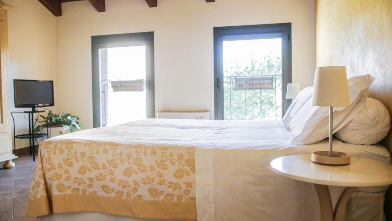 Quattrocolli B&B Quattro Castella Exterior photo